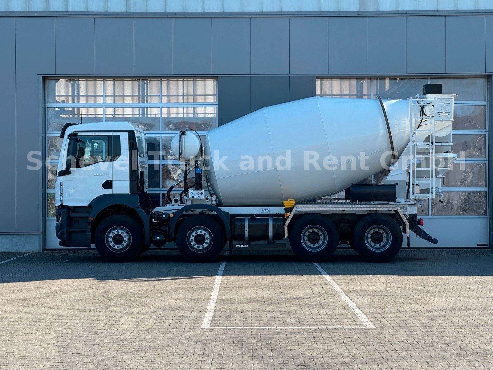Fahrzeugabbildung MAN TGS 32.440 BB 8x4 Betonmischer EML 9