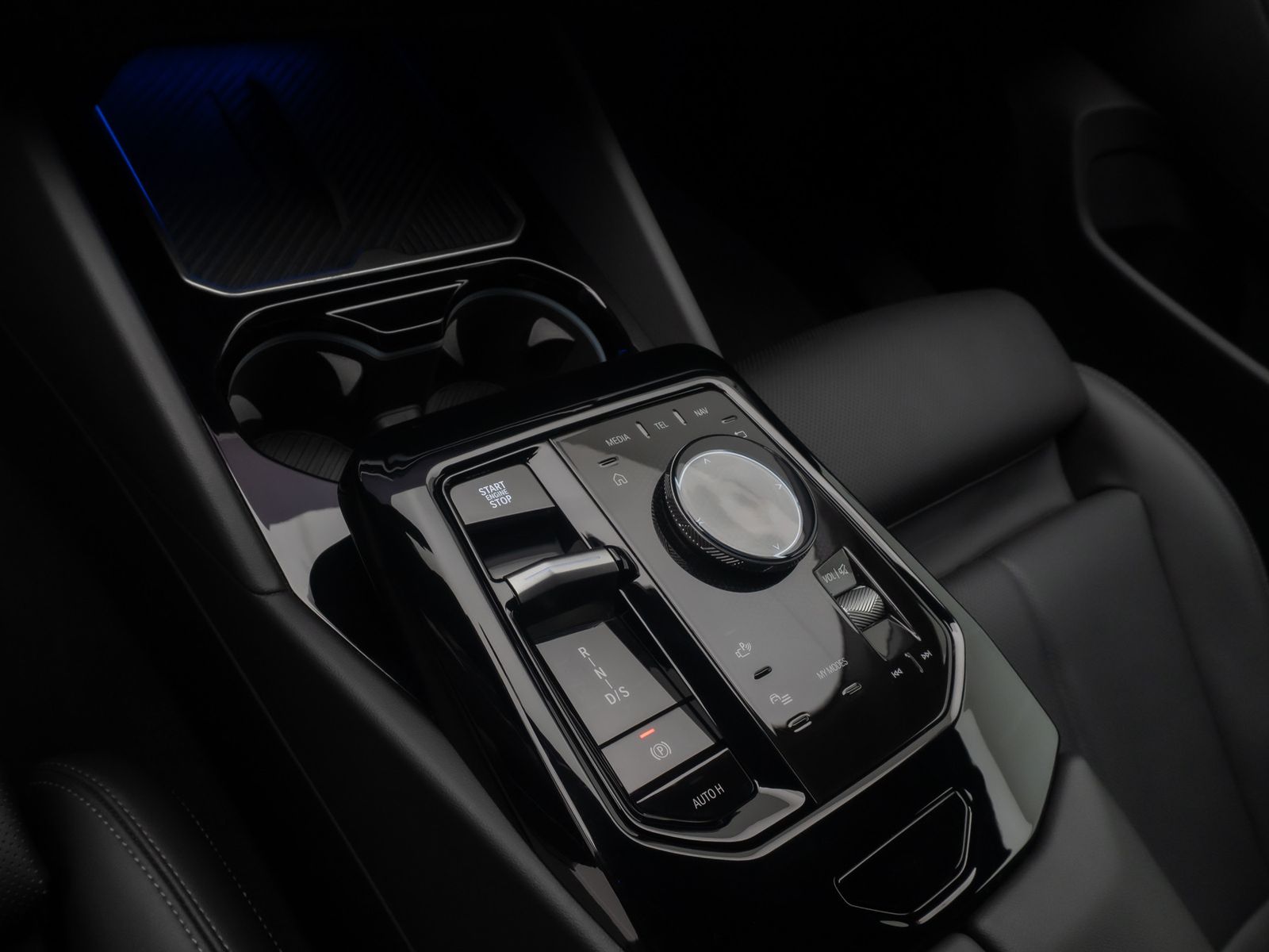 Fahrzeugabbildung BMW 520d Kamera DAB Leder DrivAss Alarm Sport 18Zoll