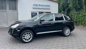 Porsche Cayenne - 2