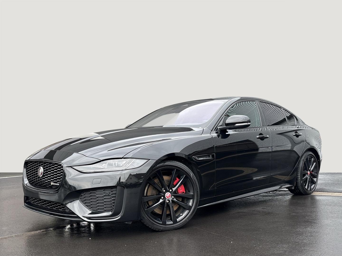 Jaguar XE P250 R-Dynamic Black Winter-Paket Meridian Su