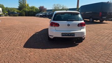 Volkswagen Golf - 5