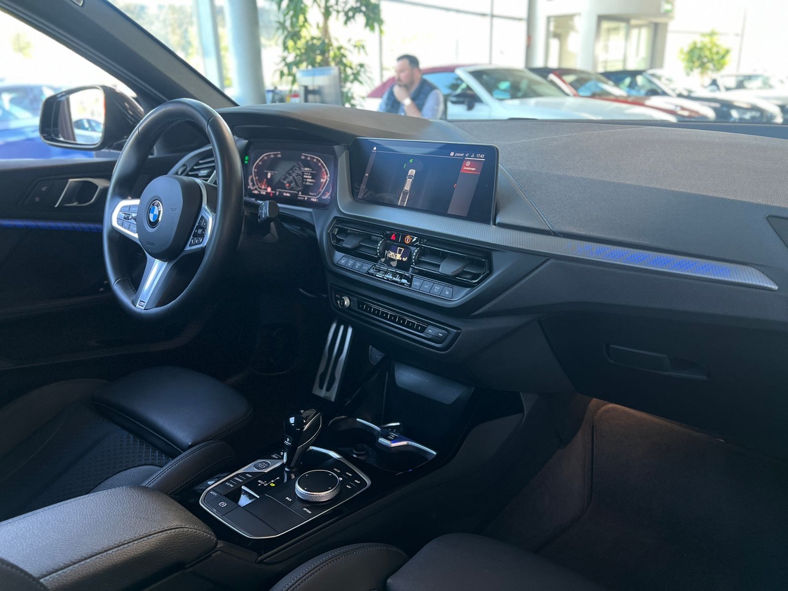 Fahrzeugabbildung BMW 120 i M Sport PDC KLIMA LED NAVI SHZ