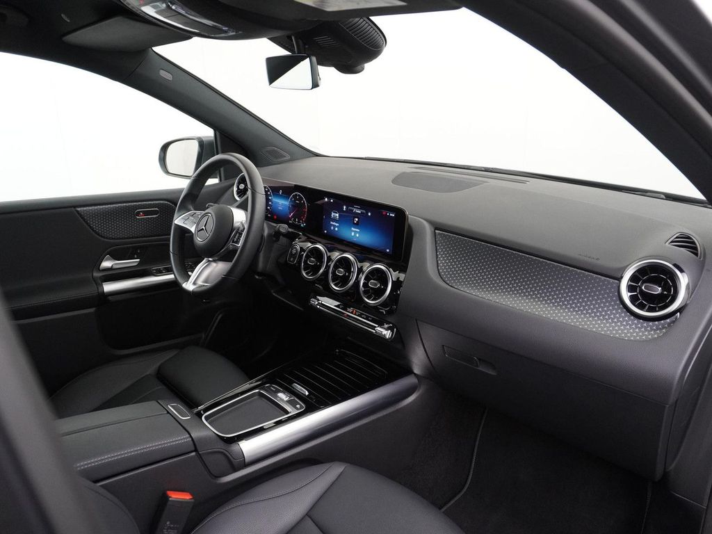 Mercedes-Benz B 180 180d Luxury Line
