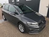 Volkswagen Golf Sportsvan VII 1.5 TSI Start/Stopp Highli... - gebrauchte Kleinbusse in Rostock