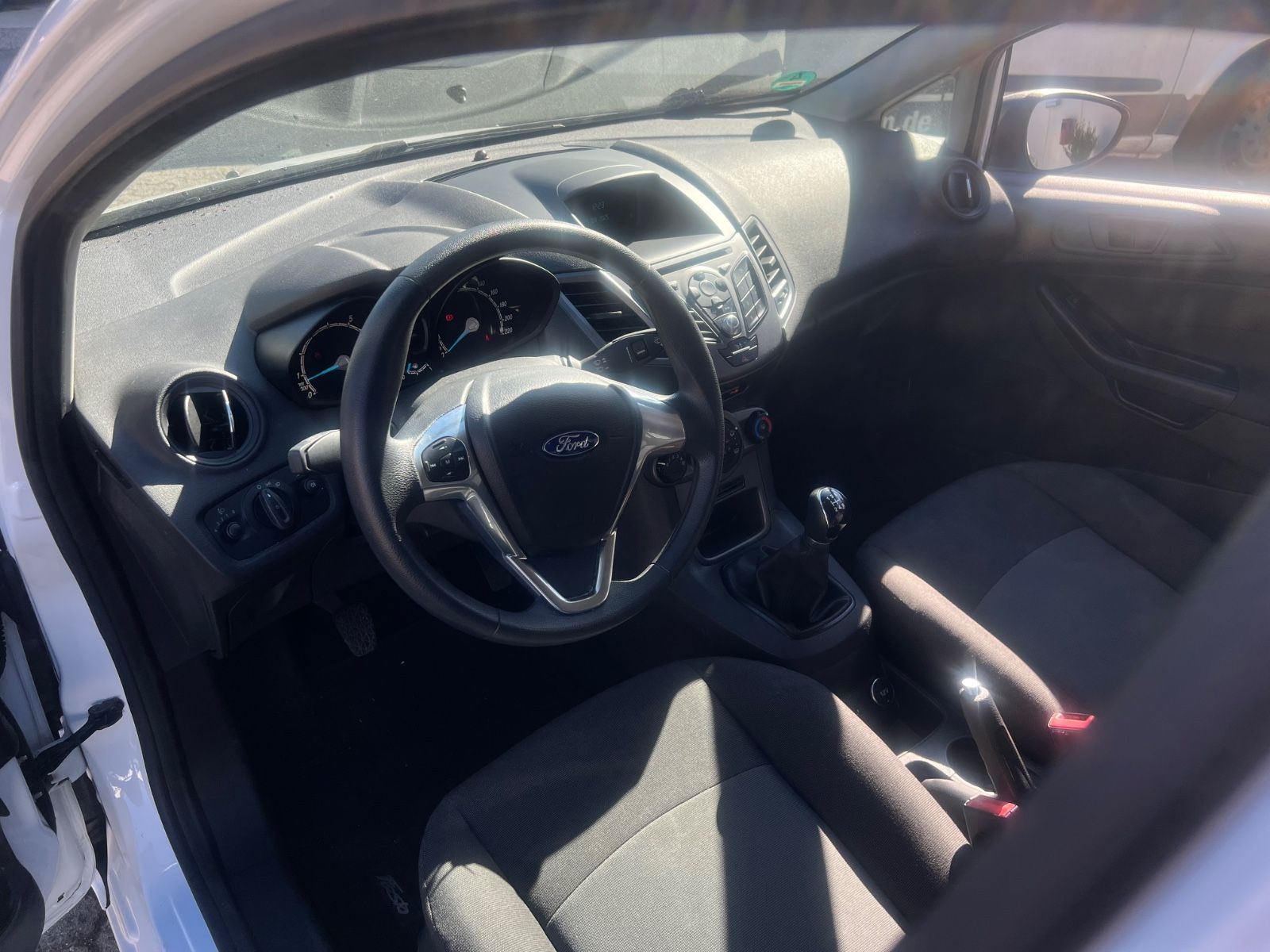 Fahrzeugabbildung Ford Fiesta Ambiente * 1.HAND *