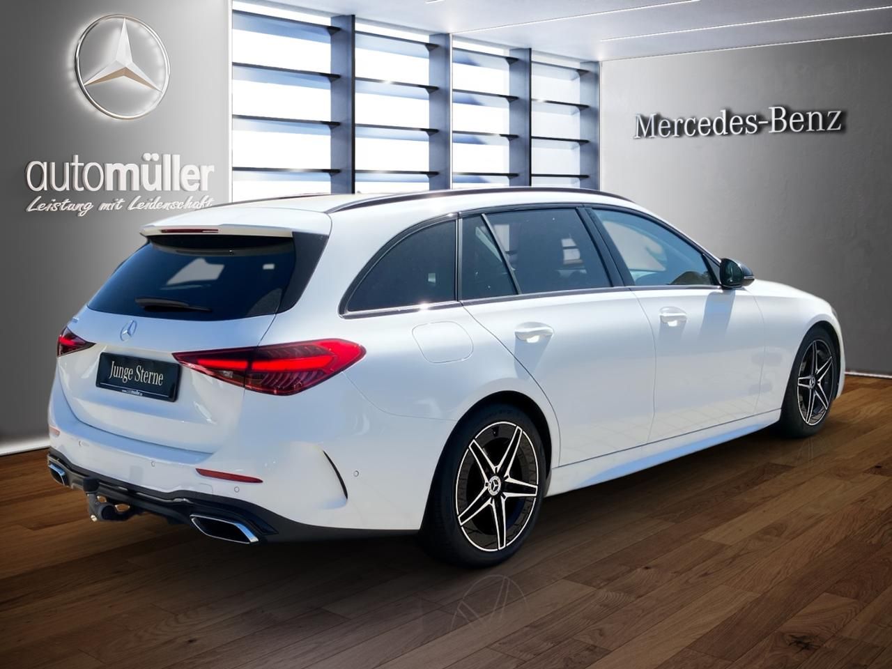Fahrzeugabbildung Mercedes-Benz C 180 T AMG+NIGHT+PANO+MEMORY+LENKRADHEIZ+KAM+