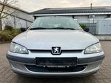 Peugeot 106 Filou*AUS-ERSTBESITZ*GEPFLEGT*8-FACH-BEREIFT - Peugeot 106: 3 Türen
