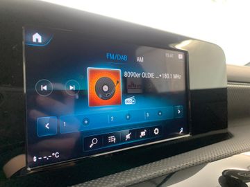 Mercedes CLA 220 Shooting Brake - 11