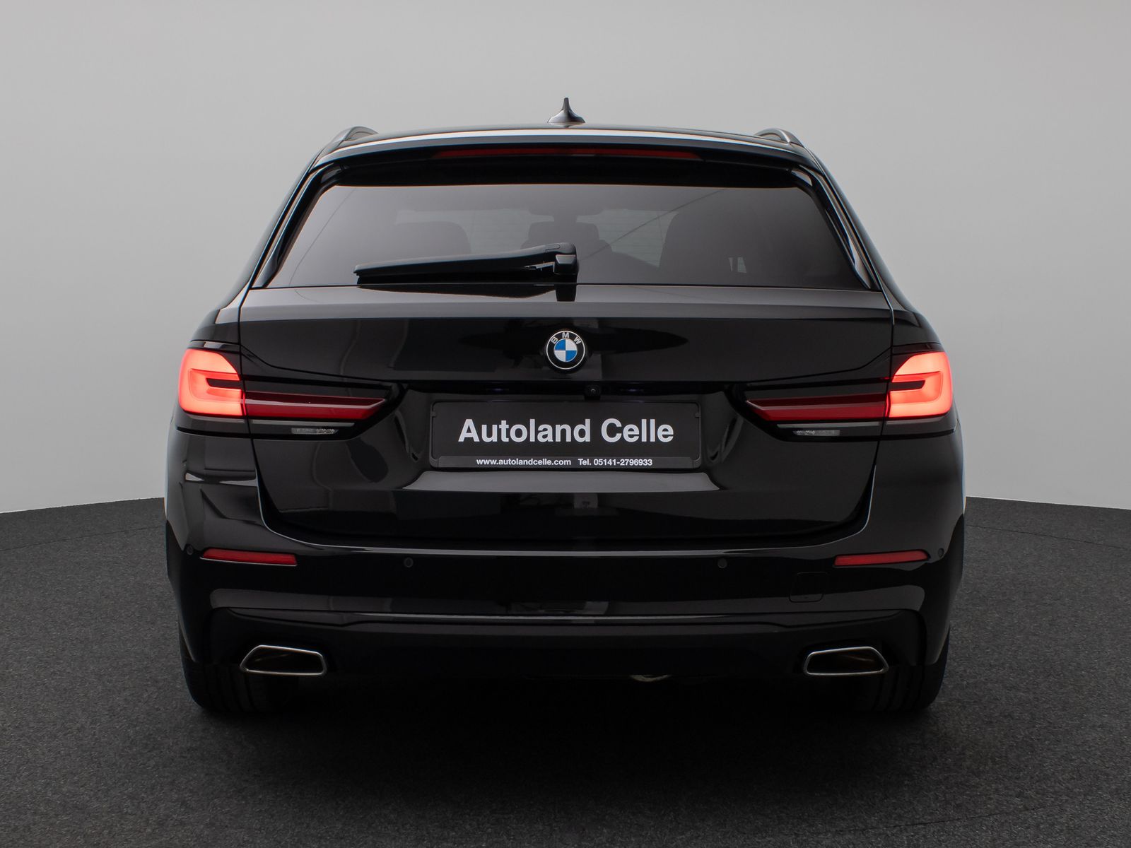 Fahrzeugabbildung BMW 520d Panorama Kamera DAB HiFi AHK M Sport Alarm