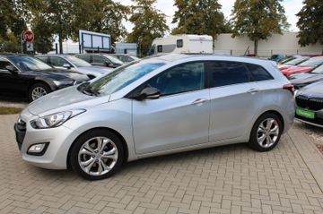 Hyundai i30 cw FIFA World Cup Edition