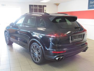 Porsche Cayenne - 7
