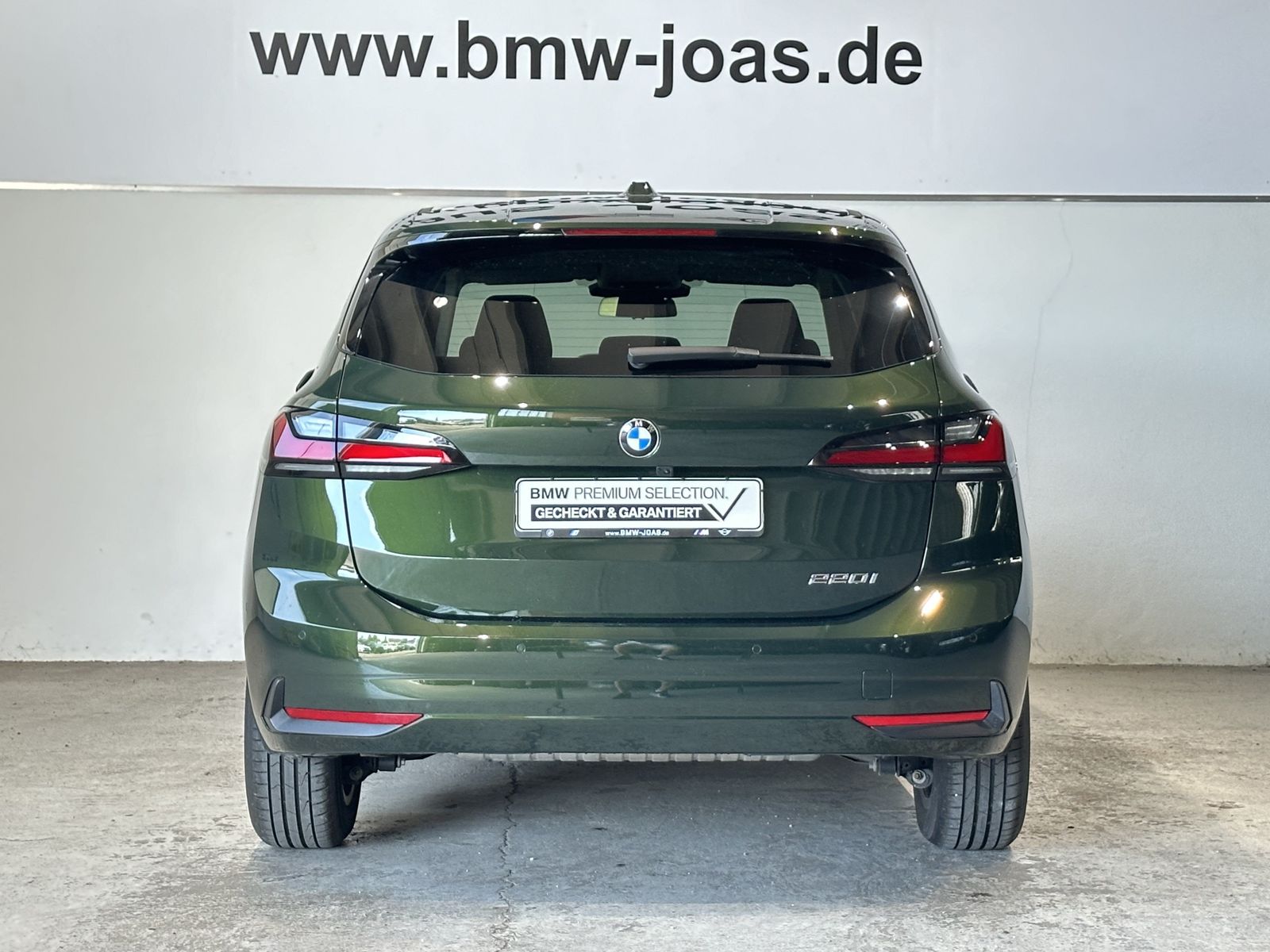 Fahrzeugabbildung BMW 220i Aktivsitz Head-Up AHK