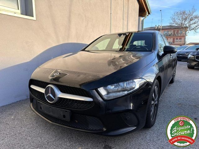 MERCEDES-BENZ MERCEDES-BENZ A 180 Executive Navi Pelle Uniprop