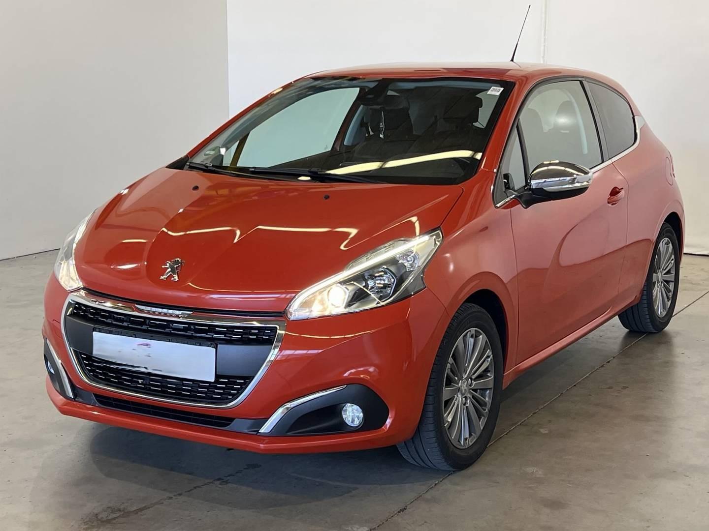 Peugeot 208 Allure* Klima* Sitzheizung* Navi* Alu *JBL