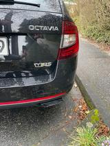 Skoda Octavia 2.0 TSI DSG RS 245 Combi RS - Skoda Octavia von privat