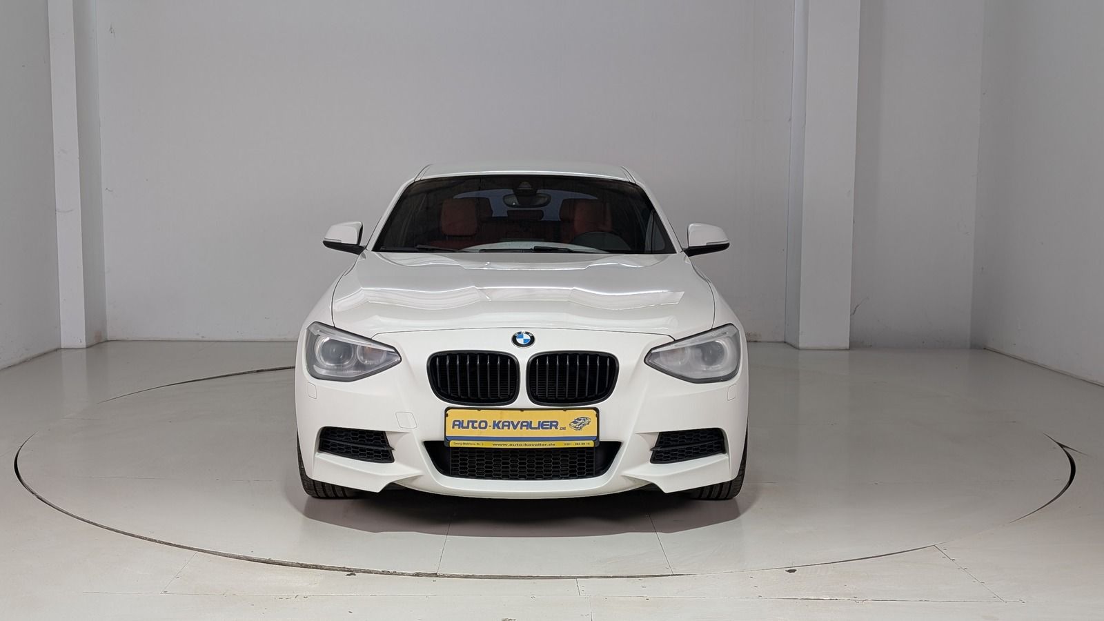 Fahrzeugabbildung BMW M135 i xDrive * Leder * Sitzhzg. * HU/AU neu