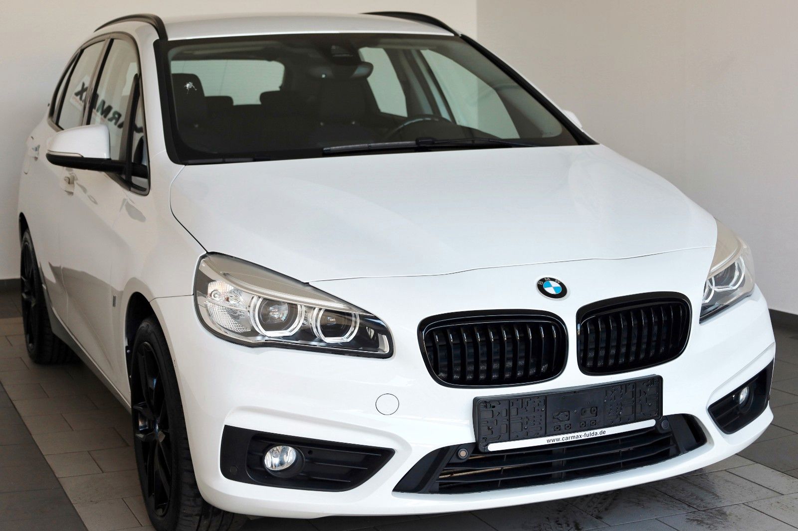 Fahrzeugabbildung BMW 225xe Active Tourer Advantage Navi,LED,SH,PDC