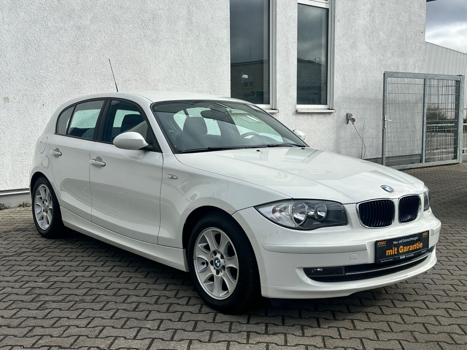BMW 118 Limousine *1.Hand *Automatik *Orig.18.000Km foto 14