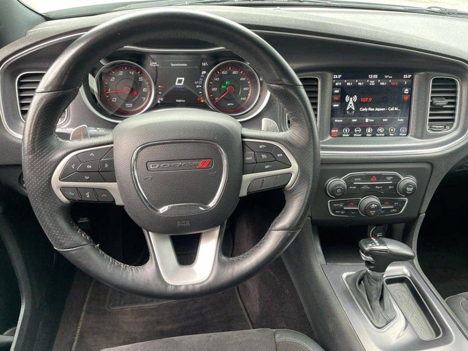 Fahrzeugabbildung Dodge Charger 18er GT 4x4 Sitzlüftung Memory Sitze