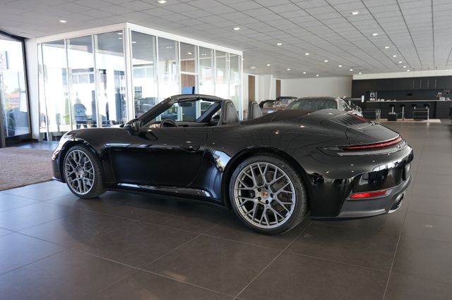 Porsche 992.2 Carrera Cabriolet | Sportabgasanlage | 21"