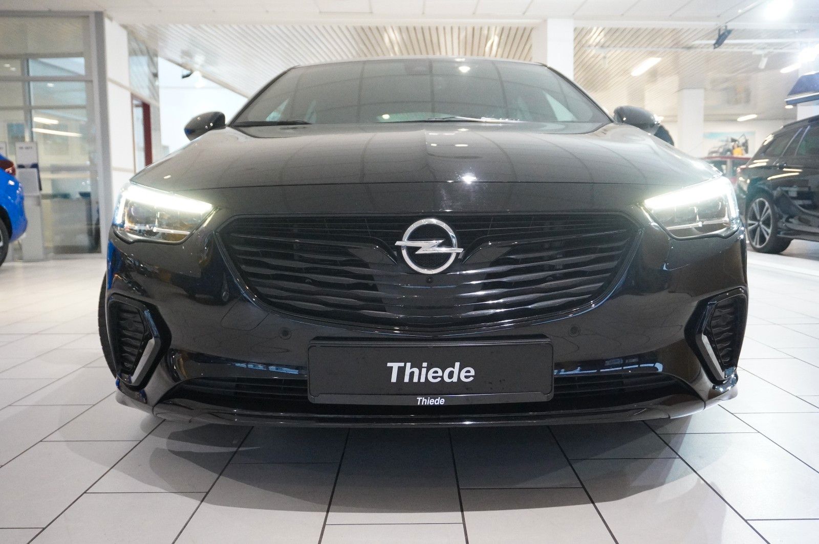 Fahrzeugabbildung Opel Insignia B GS GSi 4x4 PERFORMANCE/20"ALU/MASSAGE