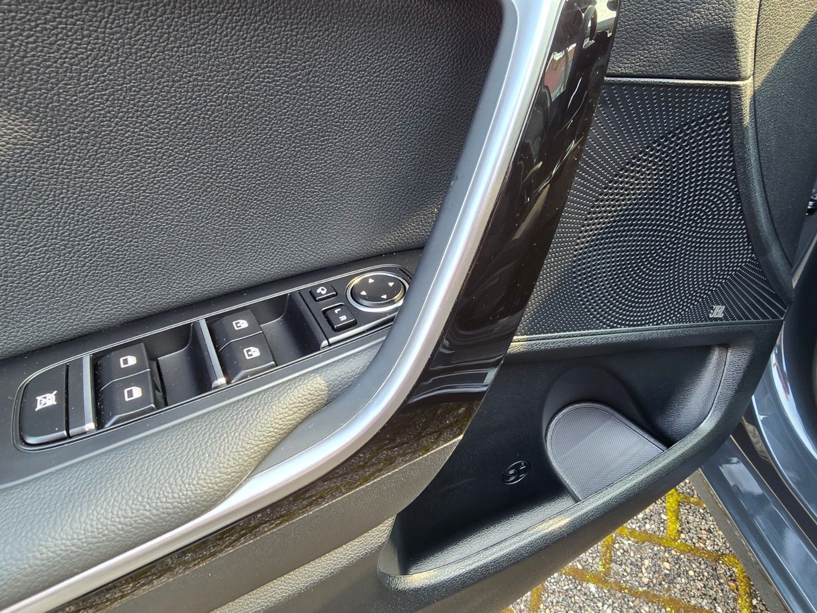 Fahrzeugabbildung Kia CEED_SW 1.0T 100 ULTIMATE STY JBL