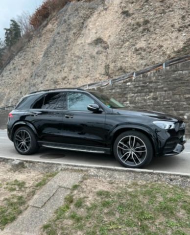 MERCEDES-BENZ GLE 400 d 4MATIC *NightPaket*AMG-Line* 