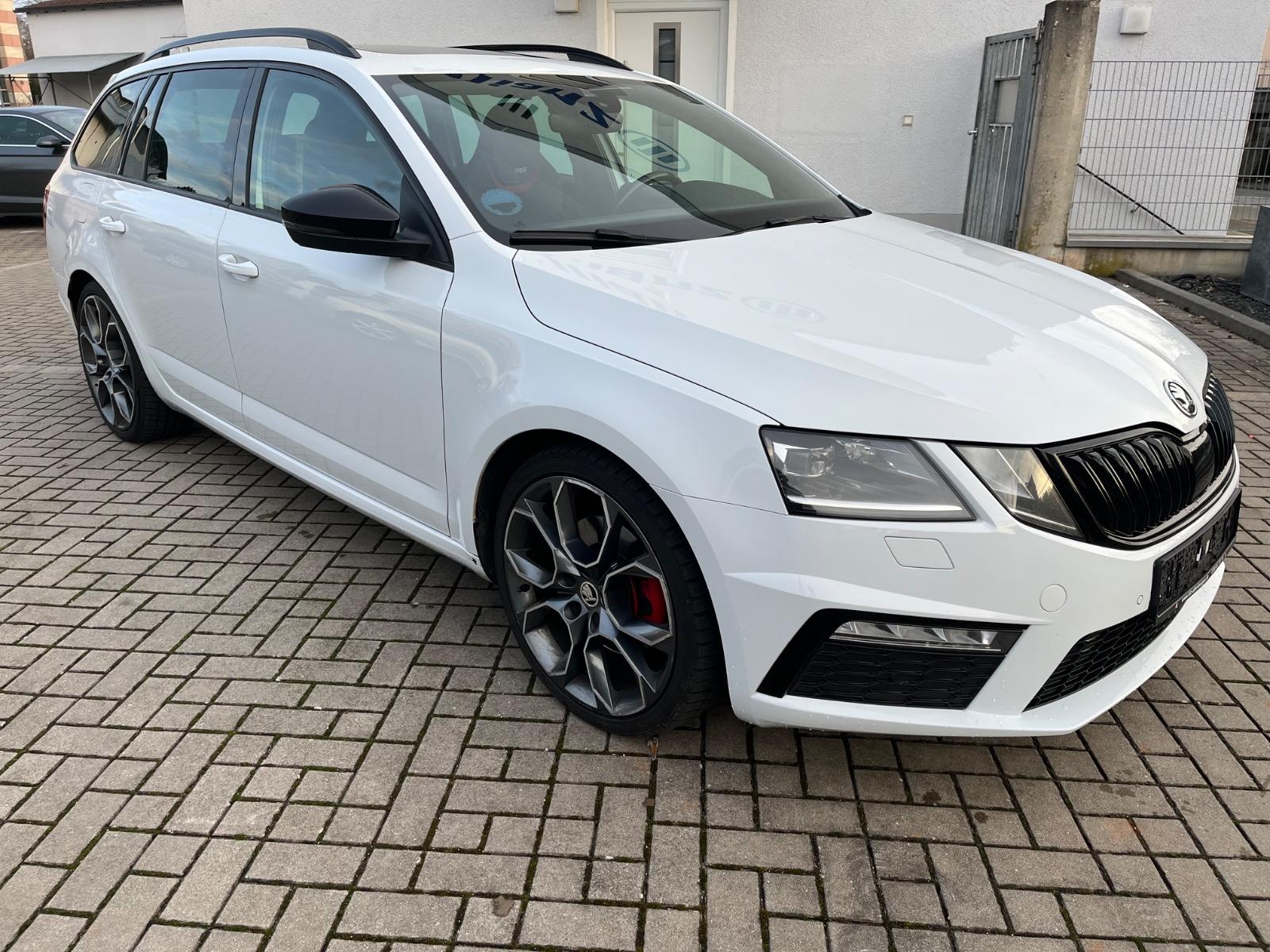 Skoda Octavia Combi*RS 4x4*Columb/Virtual/Pano/19"/DCC