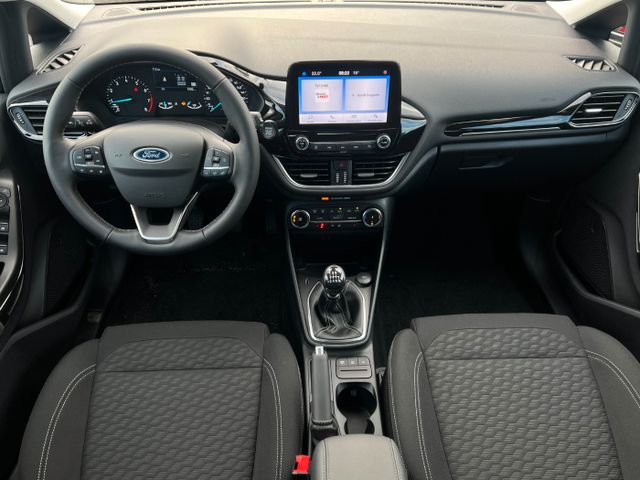 Fahrzeugabbildung Ford Fiesta Titanium LED-Scheinwerfer*Sitzheizung*Kli