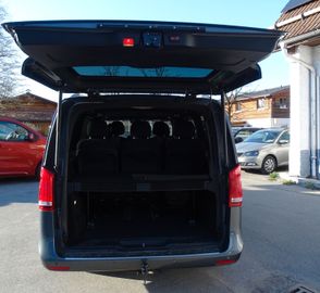 Mercedes V 220 - 8