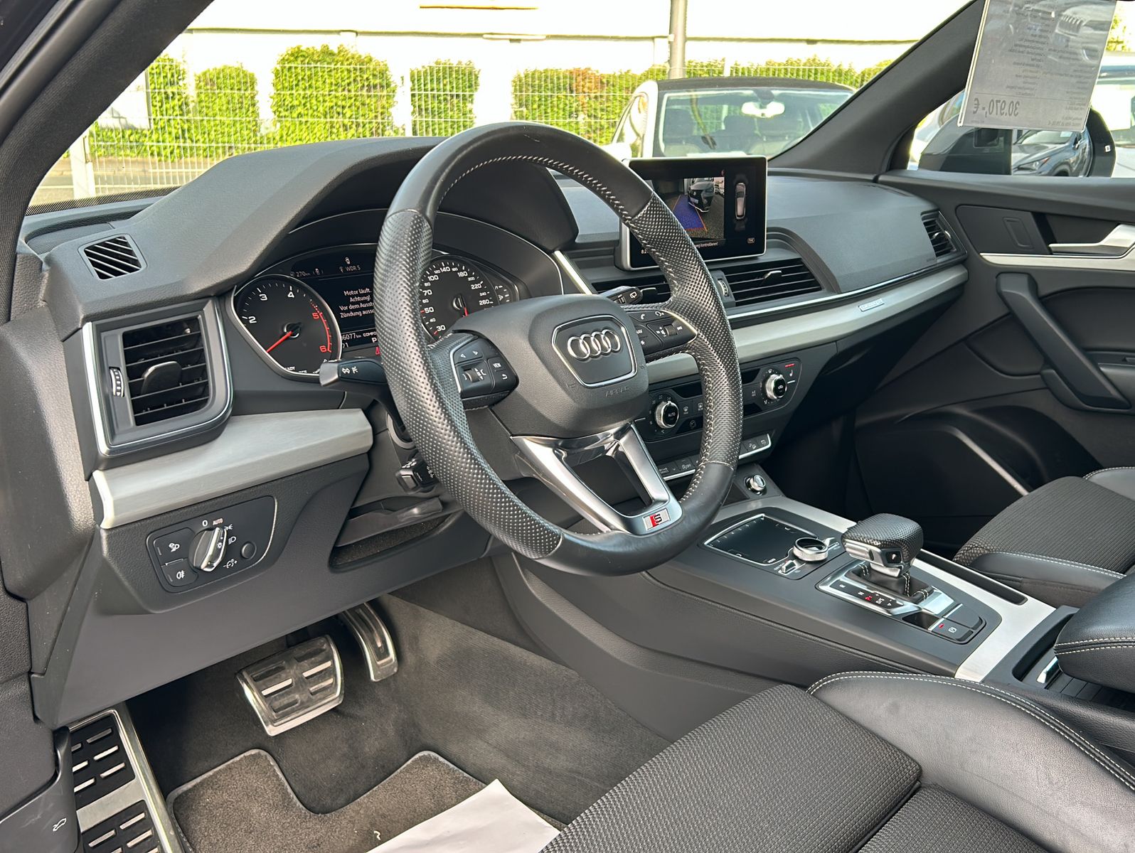 Fahrzeugabbildung Audi Q5 45 TDI quattro S-Line Sport / Plus MATRIX
