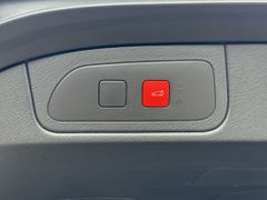 Fahrzeugabbildung DS Automobiles DS 7 BlueHDI 130 Aut. OPERA LEDER Panoramadach