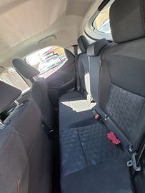 Toyota Yaris - 10