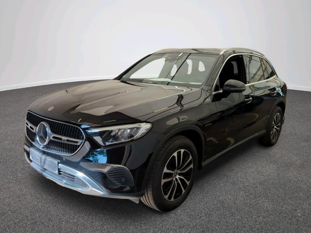 Image of Mercedes-Benz GLC 220