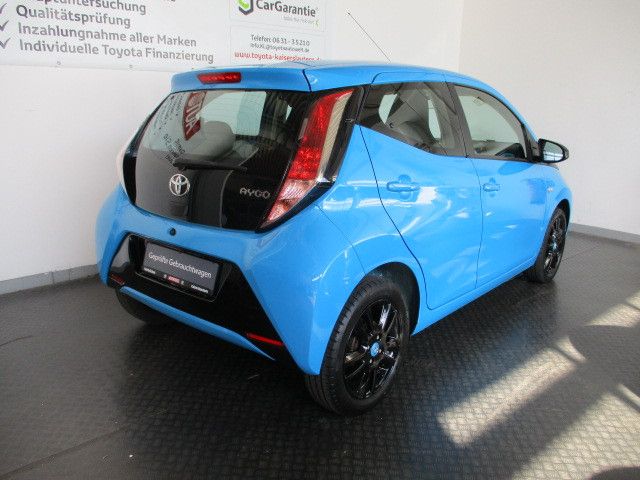 Fahrzeugabbildung Toyota AYGO x-cite 5-Türer