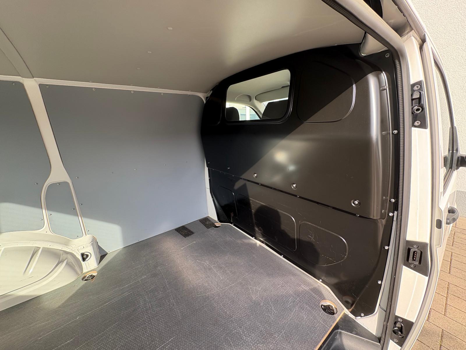 Volkswagen T6 Transporter 2.0, Kamera, AHK, Heckscheibe