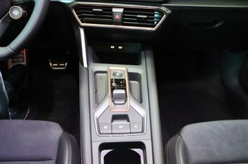 Cupra Leon Sportstourer 1.5 AHK Pano 19Zoll Sennheiser