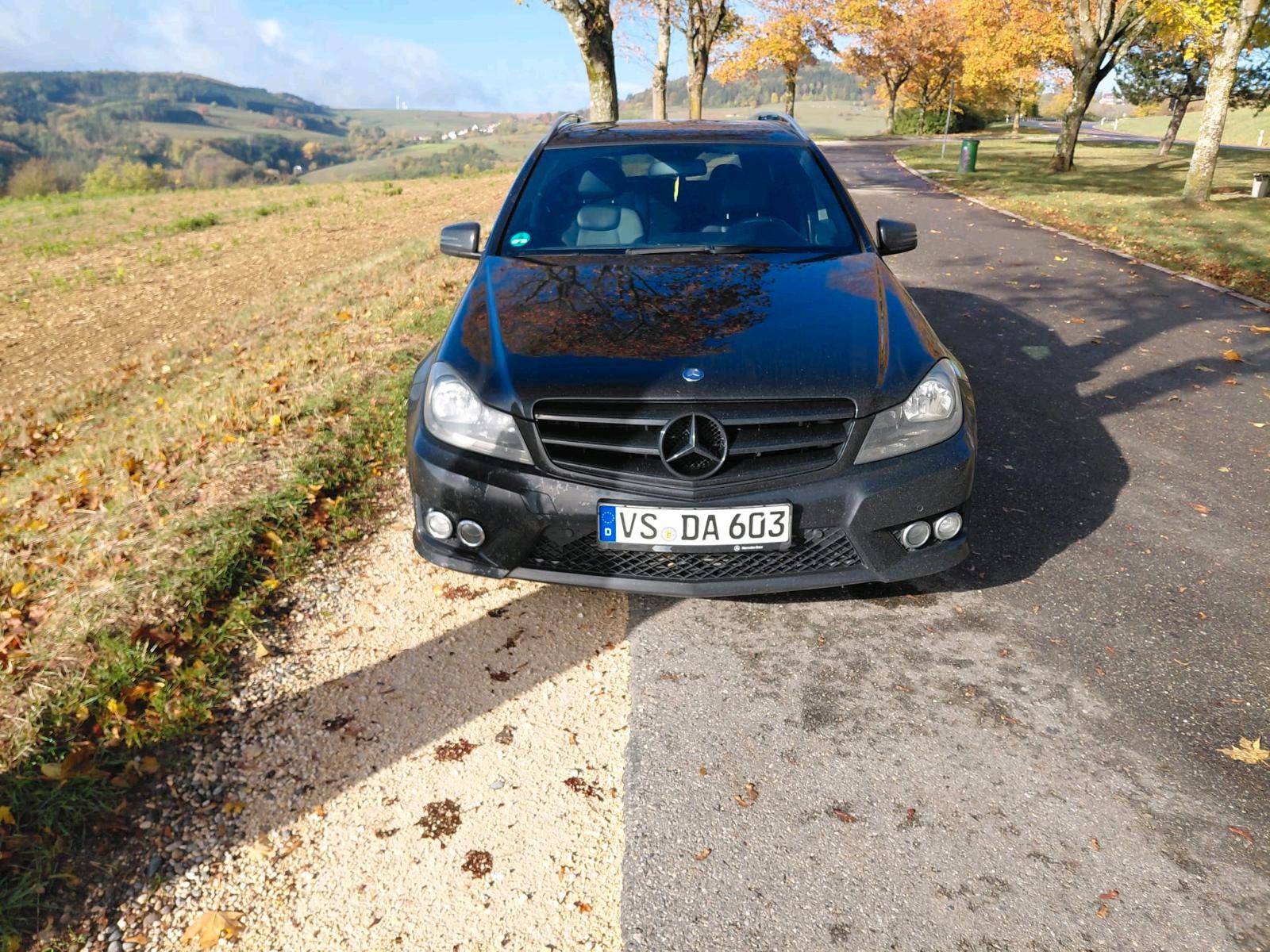 Mercedes-Benz 250 2011 — rear view
