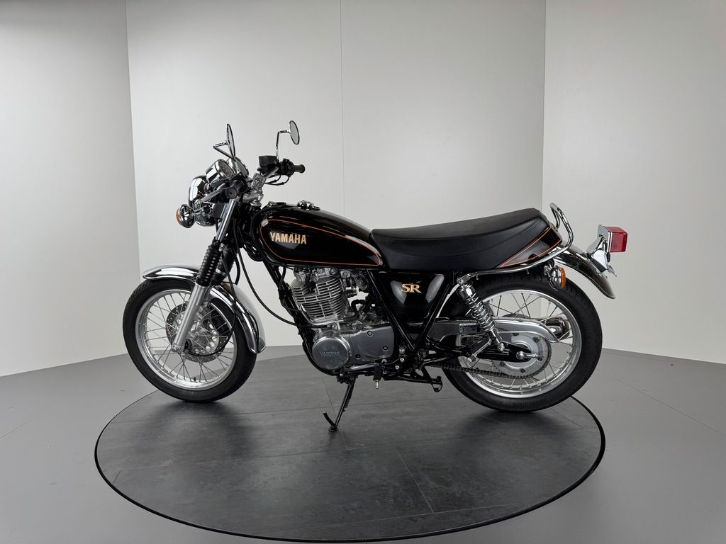 Fahrzeugabbildung Yamaha SR 400 *TOP-ZUSTAND *SERVICE NEU
