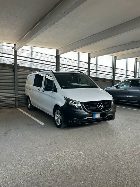 Image of Mercedes-Benz Vito