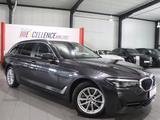 BMW 520d Touring xDrive BUSINESS / DIGI-COCKPIT-PRO - mit Diesel-Antrieb: Vollleder, Fernlichtassistent, Kombi