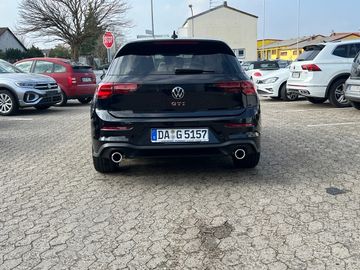 Volkswagen Golf VIII GTI 2,0l TSI 245 PS 7-Gang-DSG