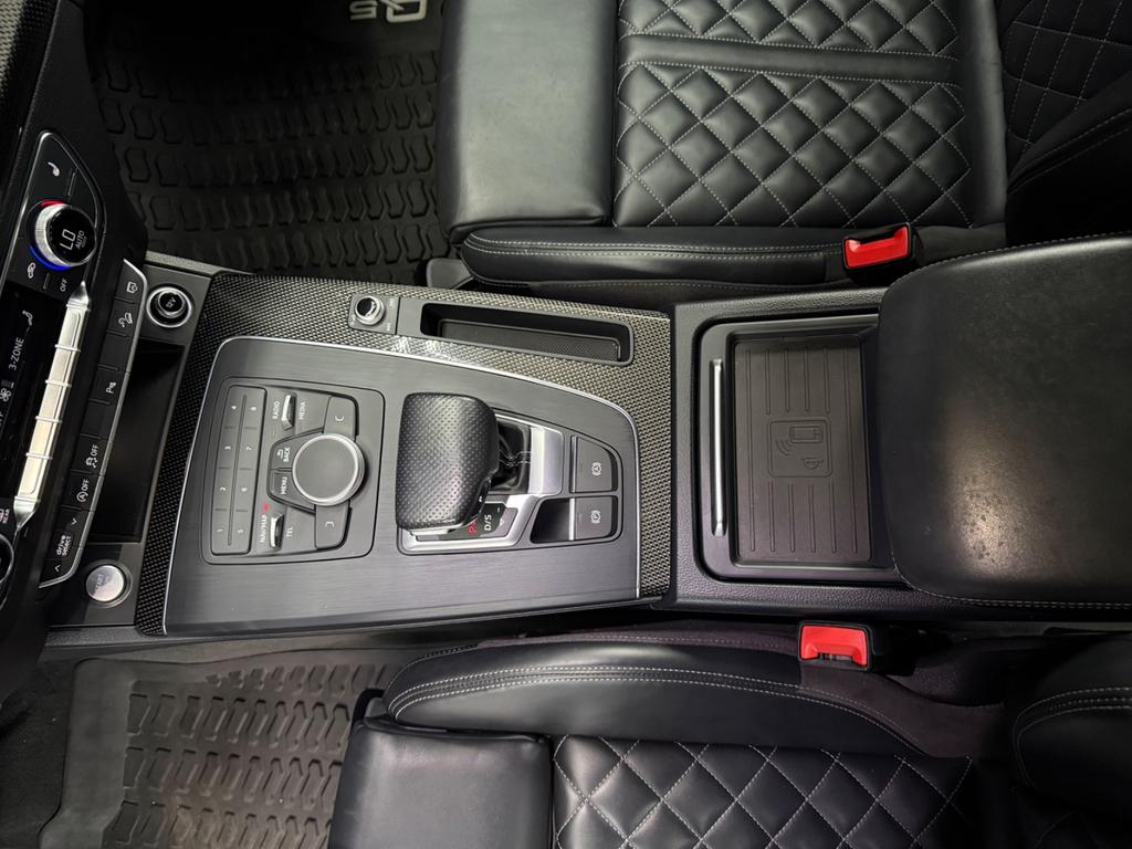 Audi Q5 2.0 TDI quattro S line Black, Foto 20 von 50