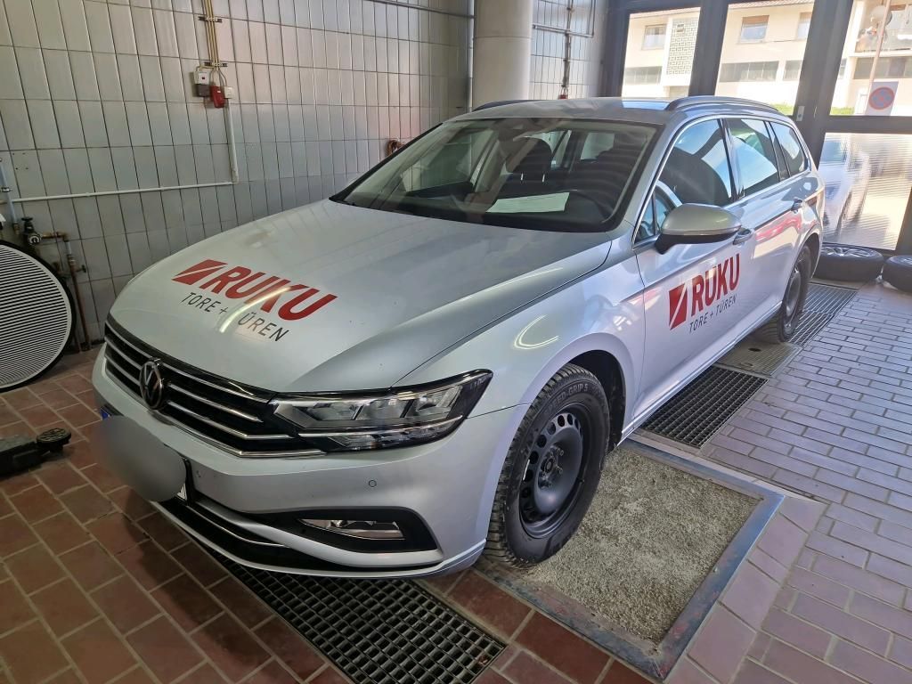 Volkswagen Passat Variant 2.0 TDI SCR DSG Business|NAVI|R-C