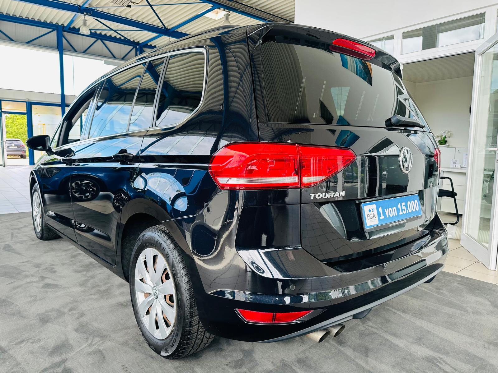 Volkswagen Touran 1.4TSI Comfortline 7Sitz DSG Nav SHZ PDC 