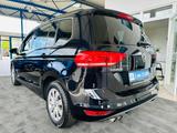 Volkswagen Touran 1.4TSI Comfortline 7Sitz DSG Nav SHZ PDC  - 7-Sitzer Vans
