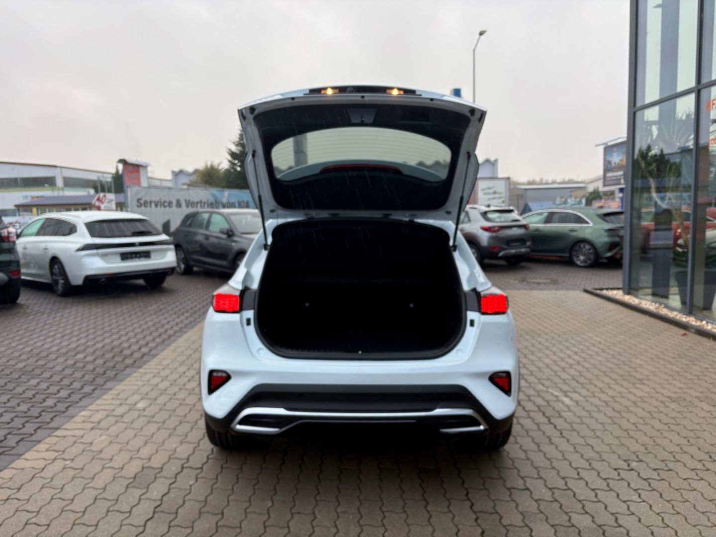 Fahrzeugabbildung Kia XCeed Nightline Edition Navi Leder LED ACC Apple