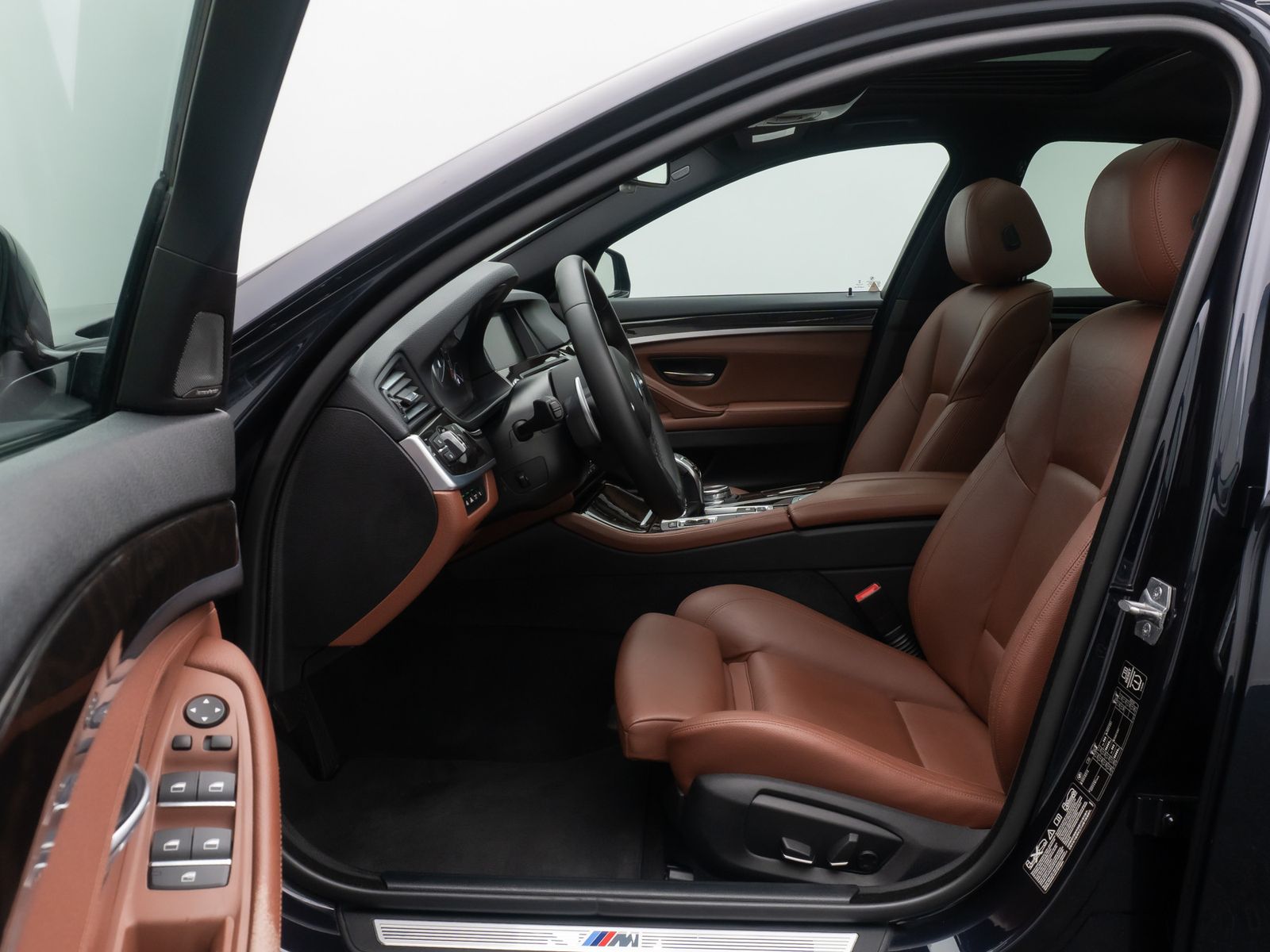 Fahrzeugabbildung BMW 550i xD M Sport HUD H/K Kamera GSD SoftCl 20Zoll