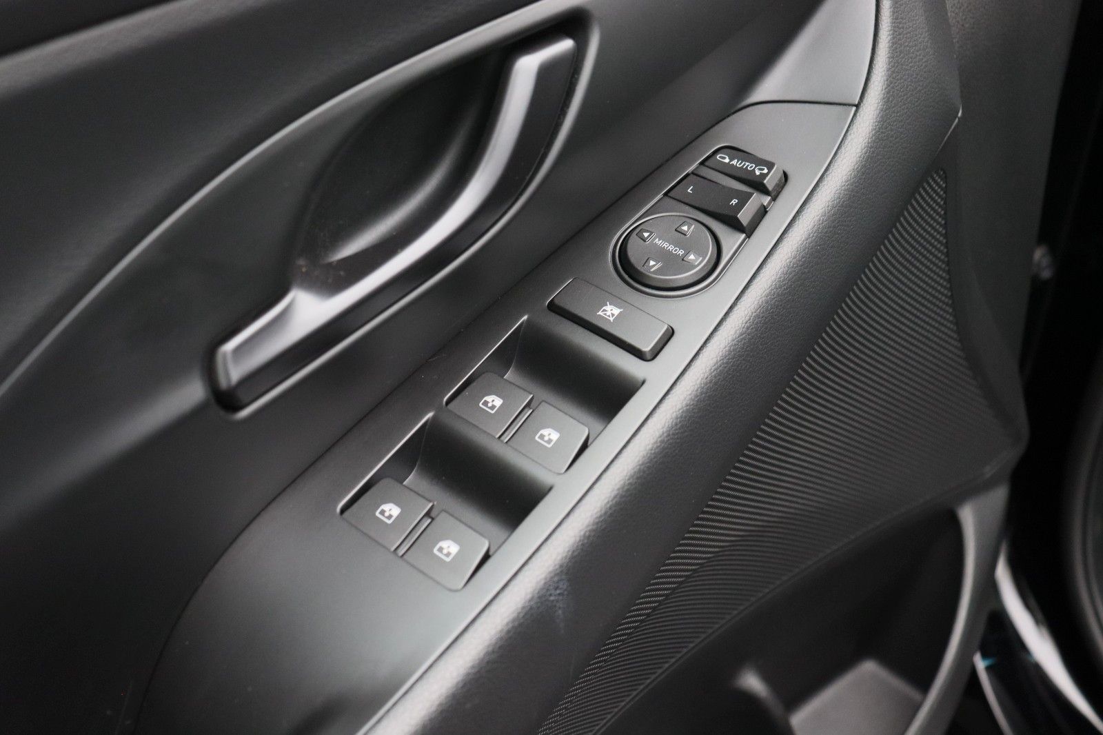 Fahrzeugabbildung Hyundai i30 Fastback N Performance Schiebedach 1. Hand