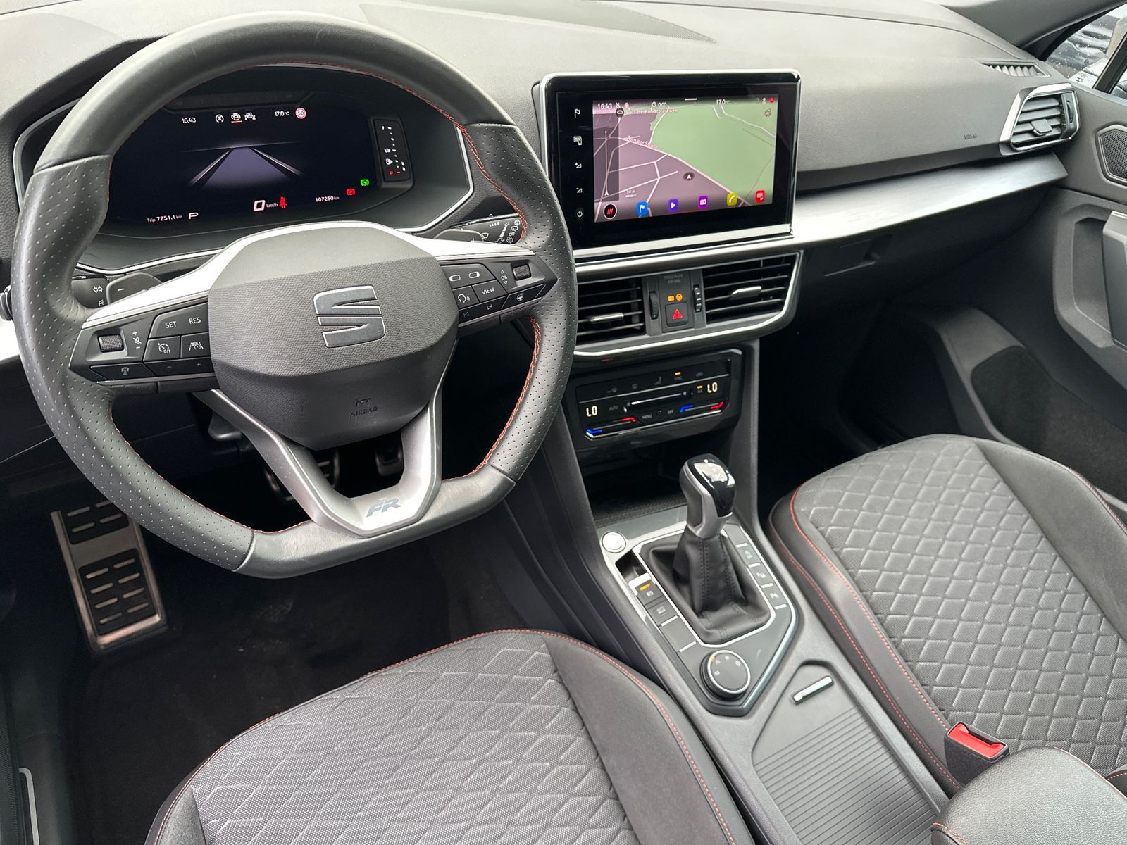 Fahrzeugabbildung SEAT Tarraco 2.0 TDI DSG FR NAV+LED+AHK+ACC+KAM